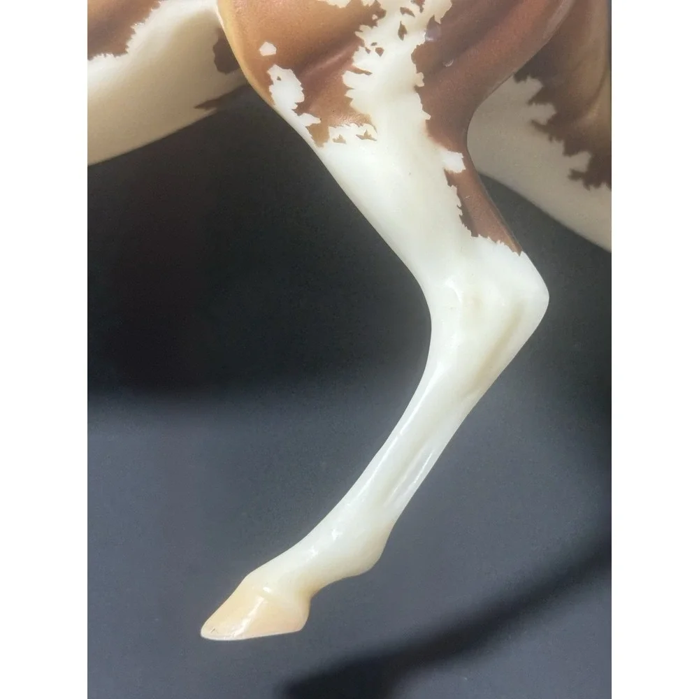 Breyer Sato‎ Cigar Mold #1470